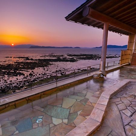Wakayama Kada Onsen Kada Kaigetsu  Hotel Bagian luar foto