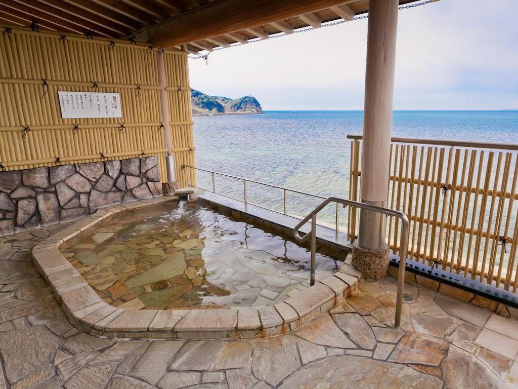 Wakayama Kada Onsen Kada Kaigetsu  Hotel Bagian luar foto