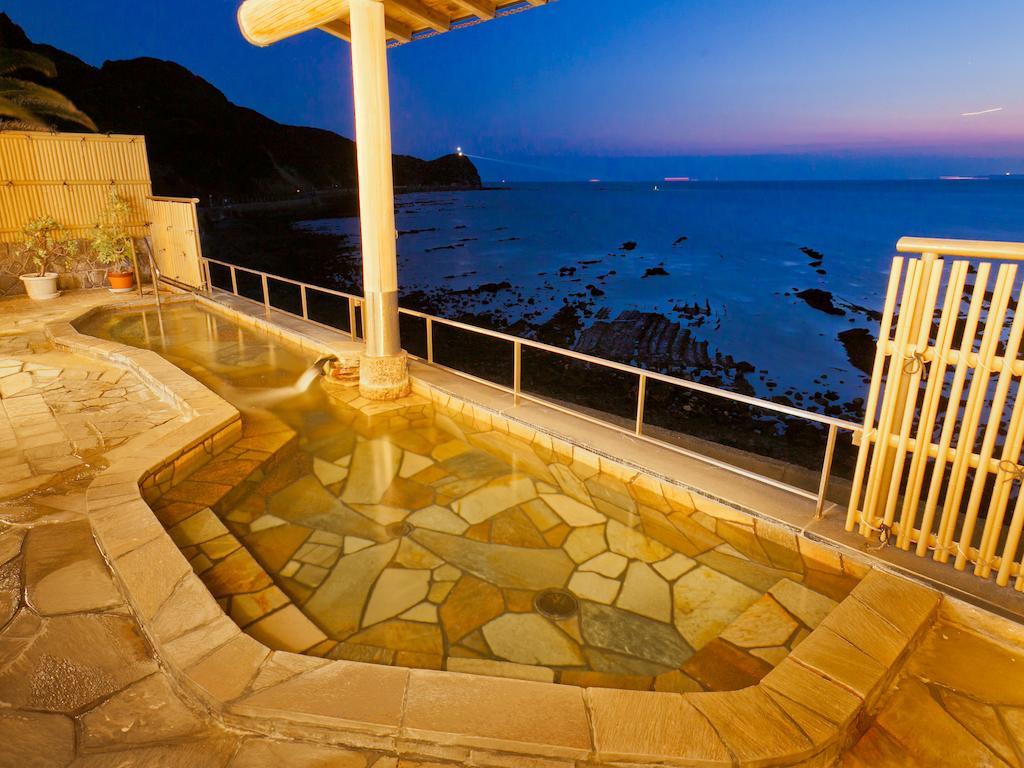 Wakayama Kada Onsen Kada Kaigetsu  Hotel Bagian luar foto