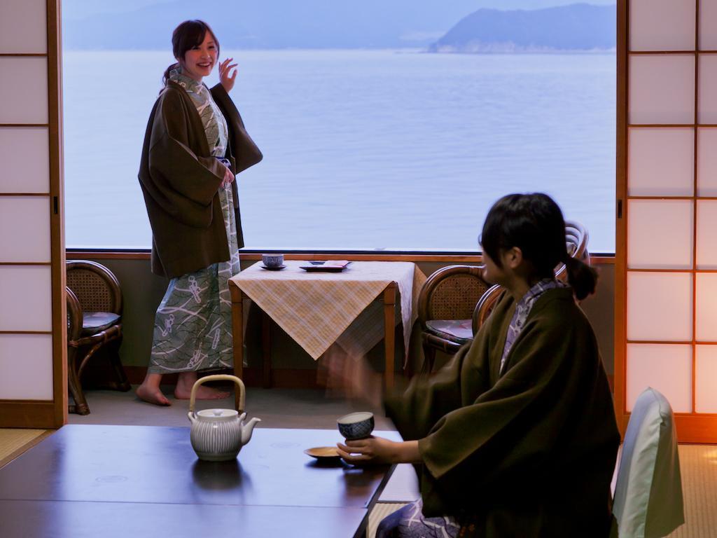 Wakayama Kada Onsen Kada Kaigetsu  Hotel Bagian luar foto