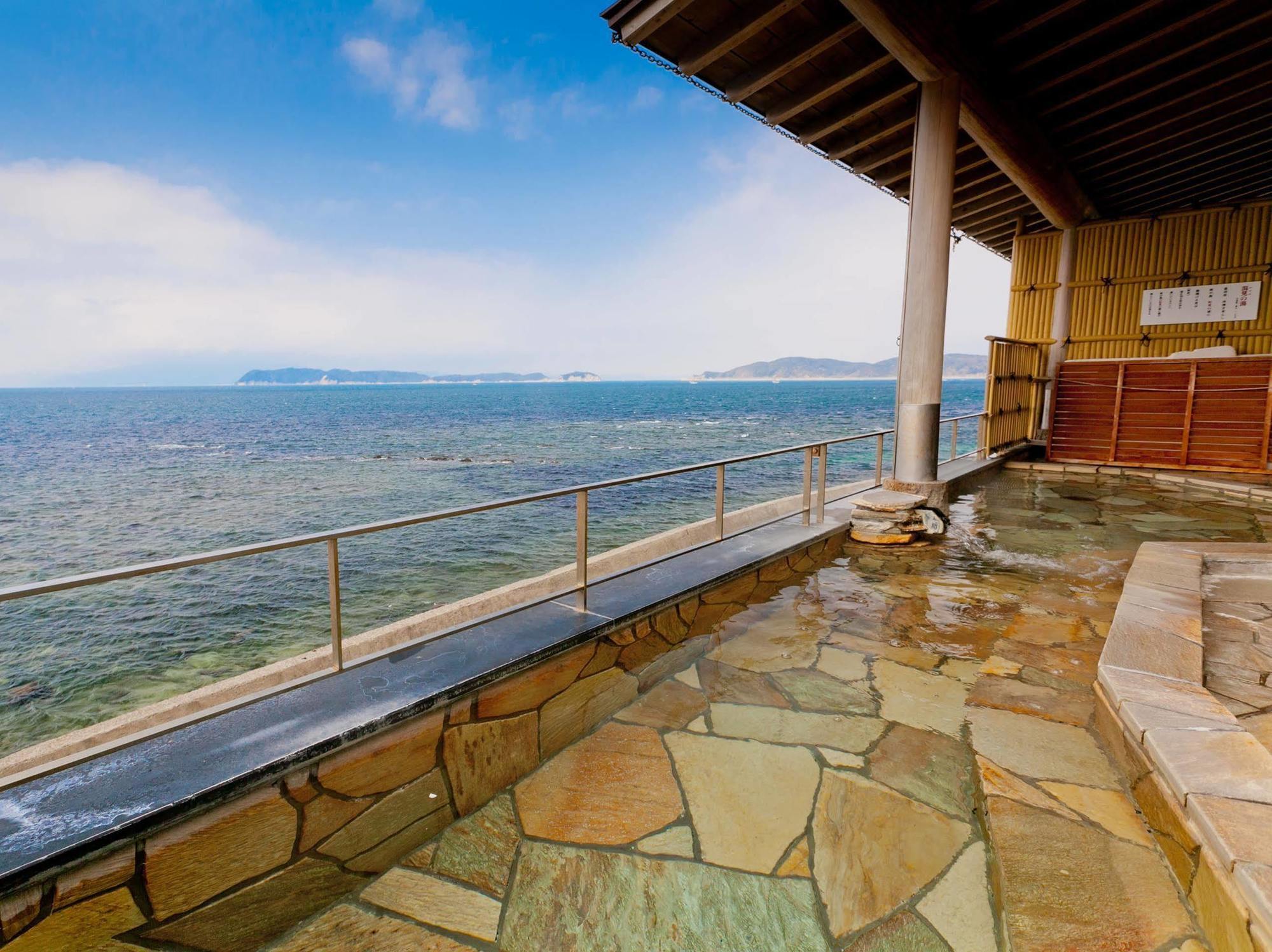 Wakayama Kada Onsen Kada Kaigetsu  Hotel Bagian luar foto