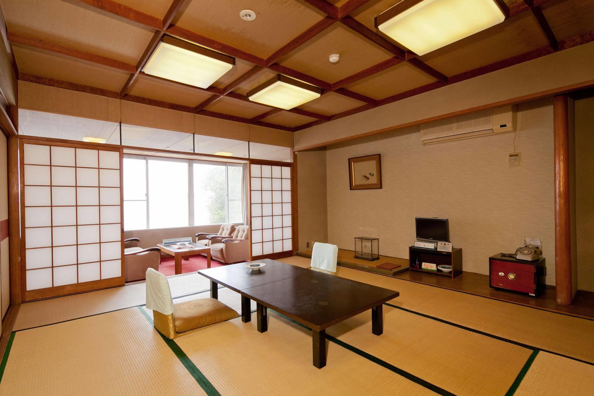 Wakayama Kada Onsen Kada Kaigetsu  Hotel Bagian luar foto